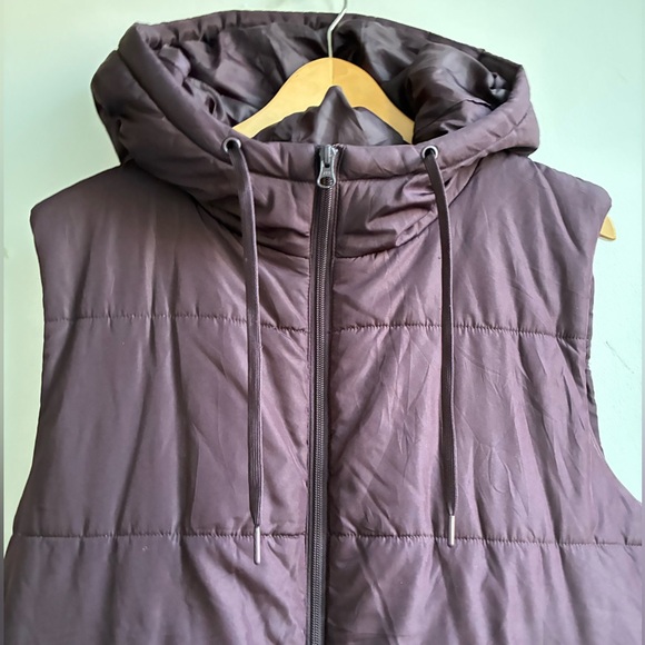 ZELLA women’s size XL plum hooded vest - Picture 4 of 8